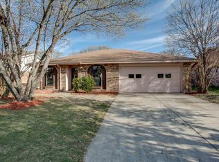 977 N Pleasant Woods Dr, Dallas, TX 75217