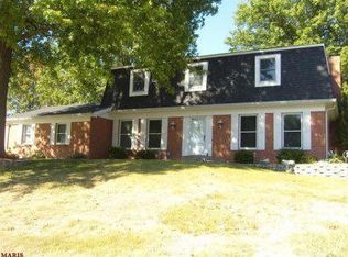 18 Normandy Dr, Lake Saint Louis, MO 63367
