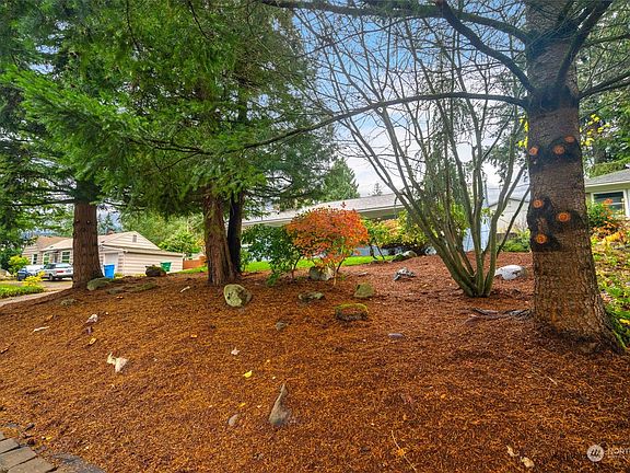 3rd image of 16541 Ashworth Avenue N