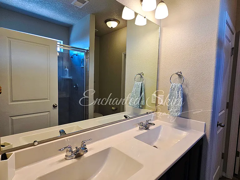 3212 Berkshire Rd NE — Photo 28