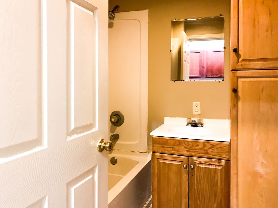 508-1 Bathroom_03162019
