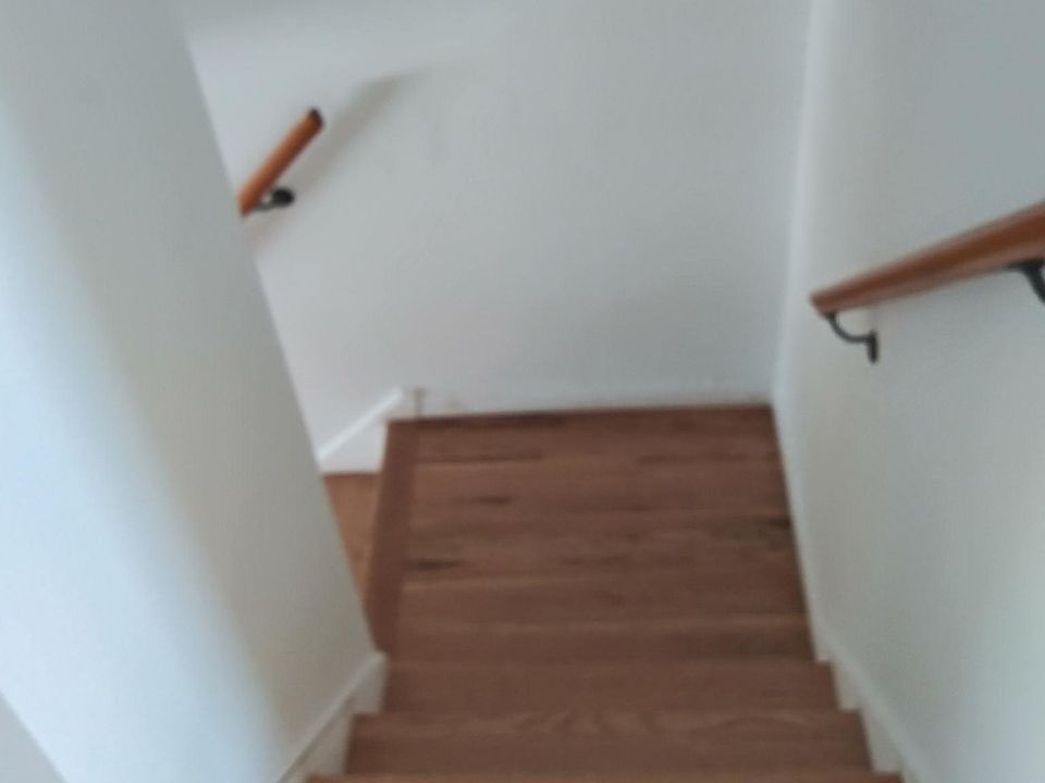 1st image of 661 Clarence Ave Floor 2