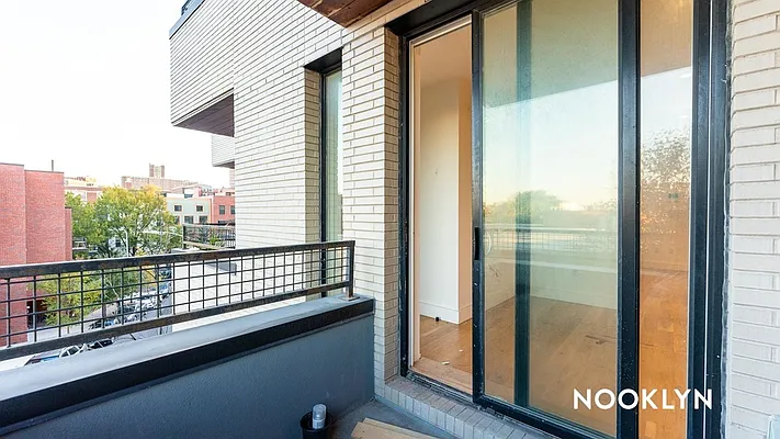 Rented by Nooklyn NYC LLC | media 47