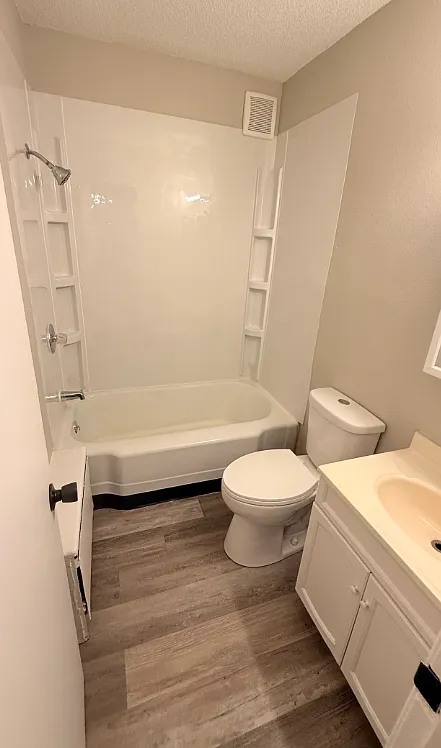 Ingersoll Park Apartments — Photo 2