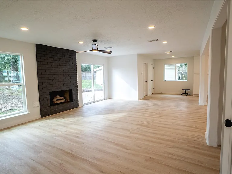 3547 Glenwood Springs Dr — Photo 8
