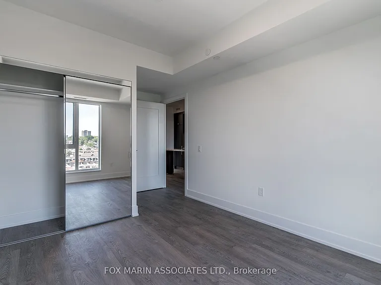 858 Dupont St #806 — Photo 21