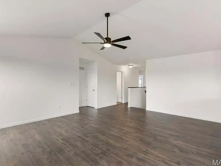 408 Honor Hill Dr — Photo 18