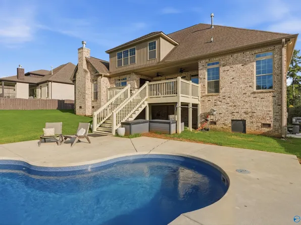 113 Parker Hall Dr, Madison, AL 35756