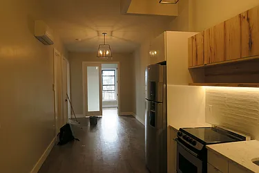 Rented by Lucky Apt Inc