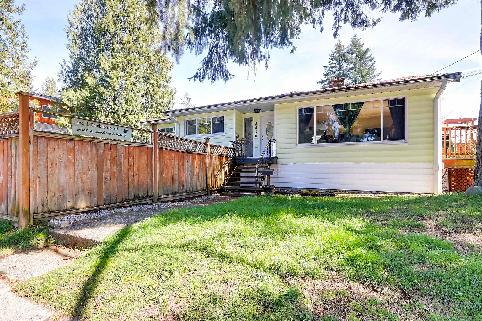 3530 Hastings St photo 1