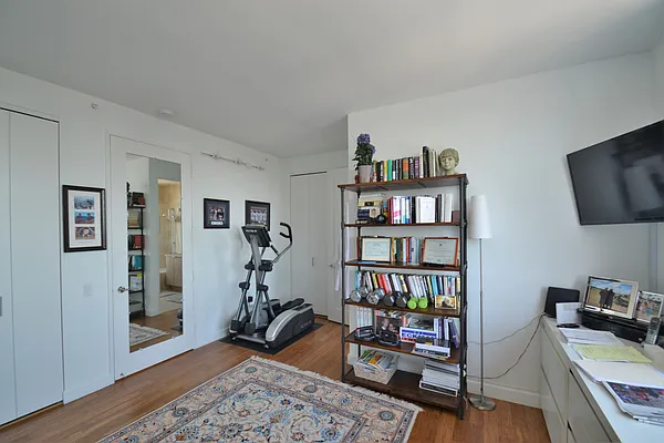 Rented by Lasri Group Inc | media 8