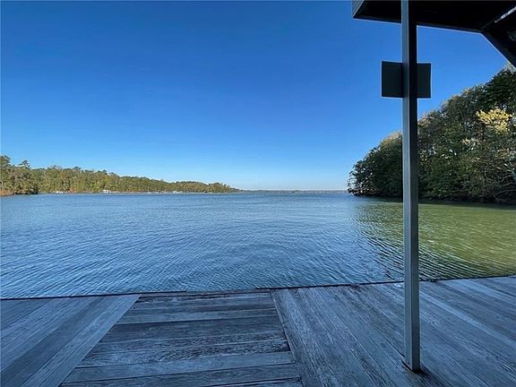 3rd image of 8420 Lyonesse Dr