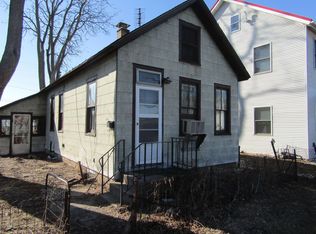 1437 Maple St, Dubuque, IA 52001