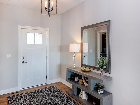 2nd image of 6201 Janero Ave S