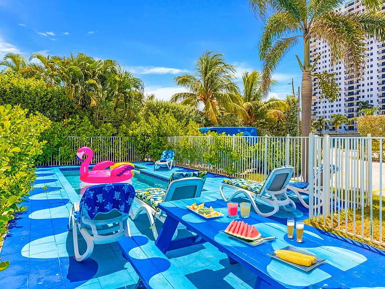 809 S Ocean Dr #ID1227310P — Photo 34