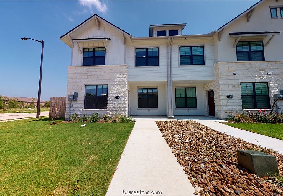 1st image of 2130 Crescent Pointe Pkwy