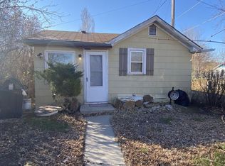 391 Park St, Forsyth, MT 59327