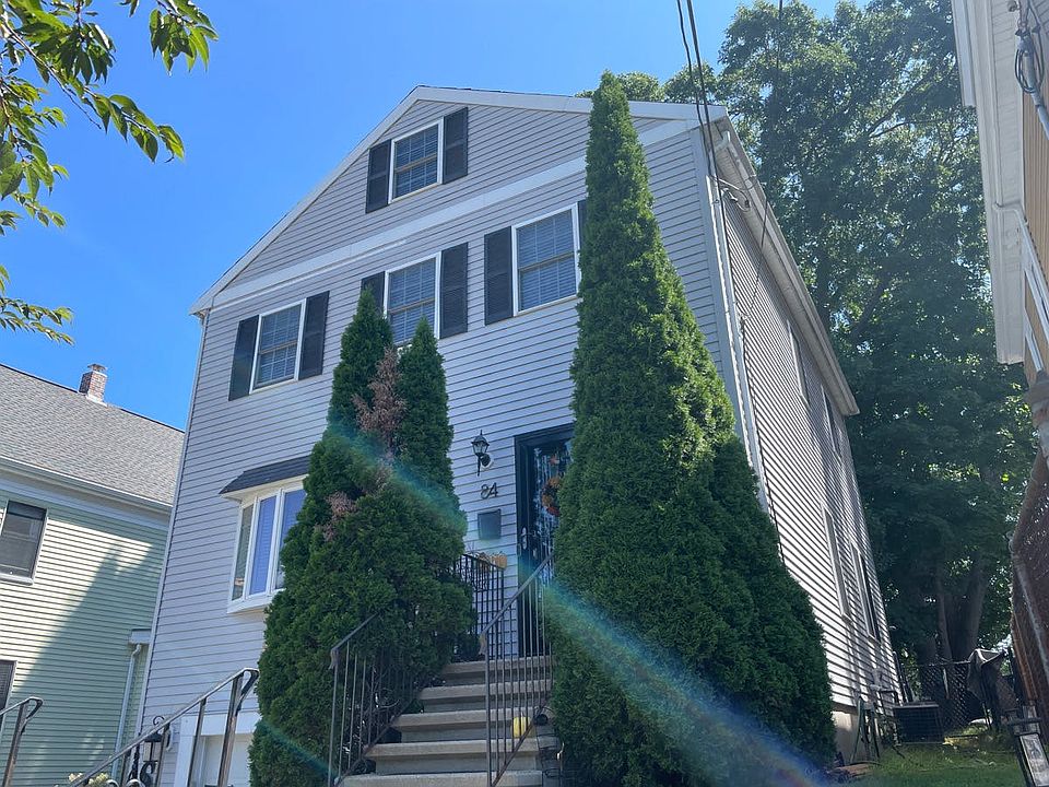 2nd image of 84 Rosewood St
