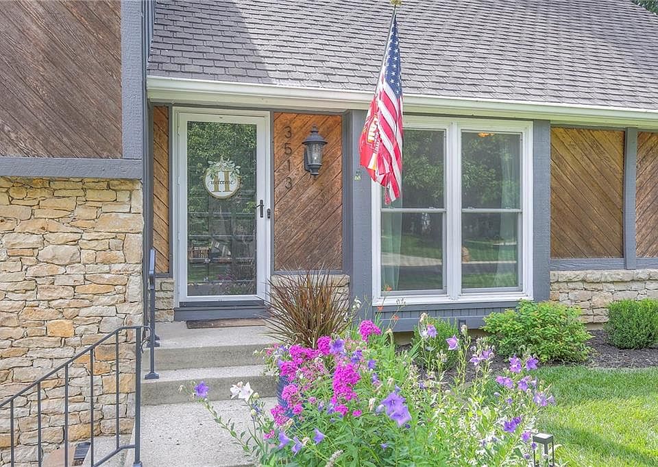 1st image of 3513 NE Logwood Cir
