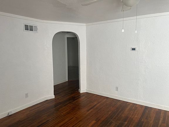 3rd image of 1439 Polk St