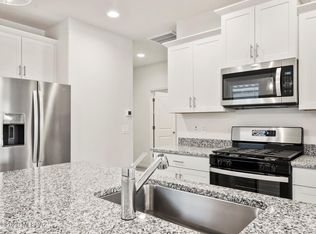 9807 N Summerstone Ave, Tucson, AZ 85743