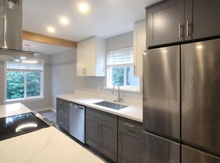 9012 236th St SW APT C, Edmonds, WA 98026