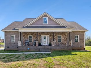 702 Forrest Dr, Tullahoma, TN 37388