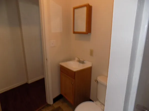 1146 Brownsville Rd APT 1, Pittsburgh, PA 15210