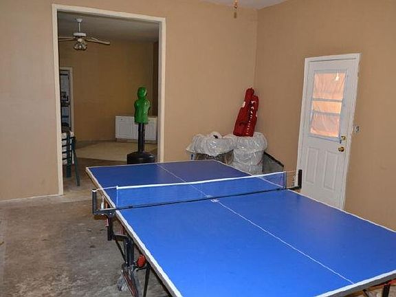 4th image of 6110 Devonshire Dr