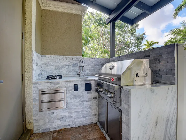 921 Osceola Dr #4 — Photo 10