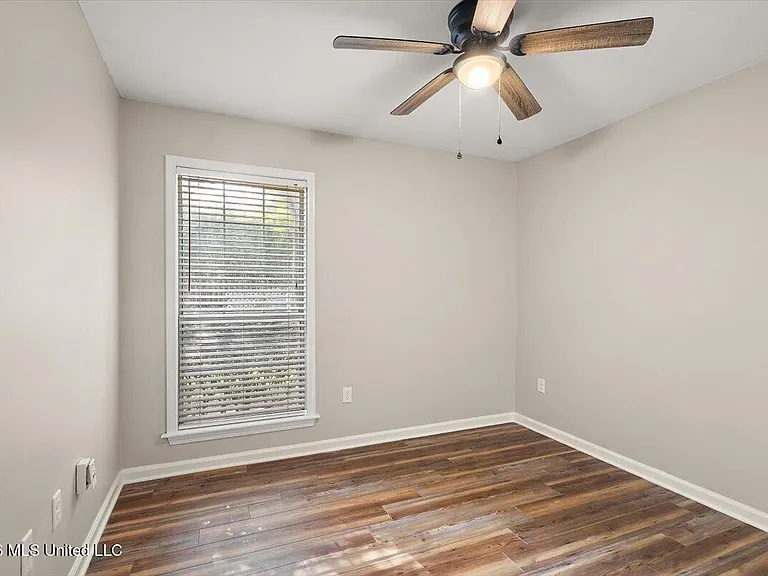33 Peppermill Dr — Photo 16