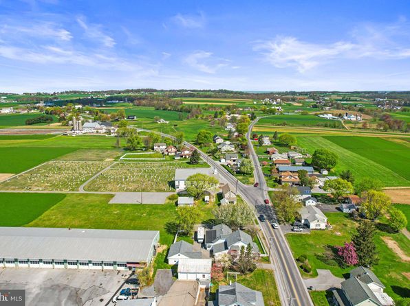 1080 Georgetown Rd, Paradise, PA 17562