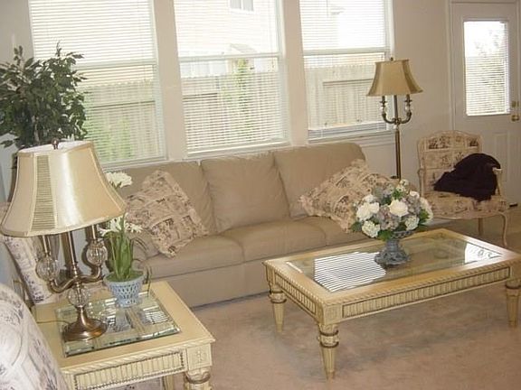 3rd image of 16655 Newglen Ln