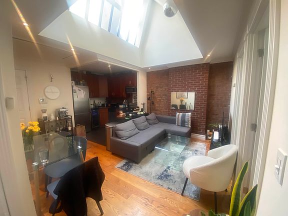 5th image of 138 E 16th St APT 5B