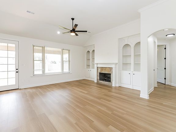 4th image of 9261 Alcove Ln