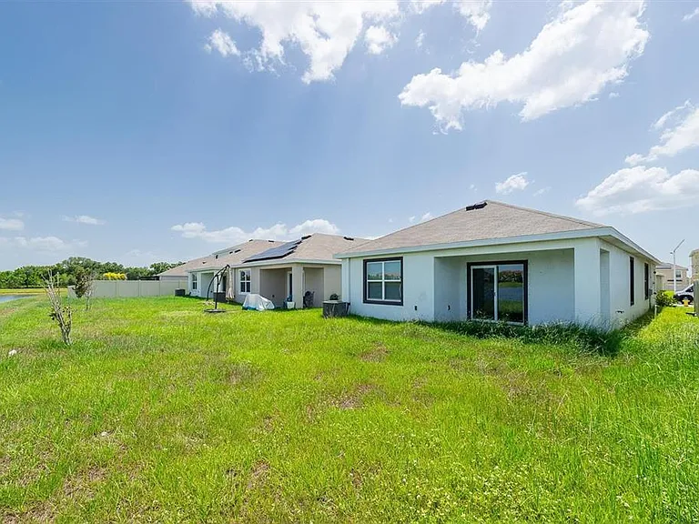 17066 Oval Rum Dr — Photo 35