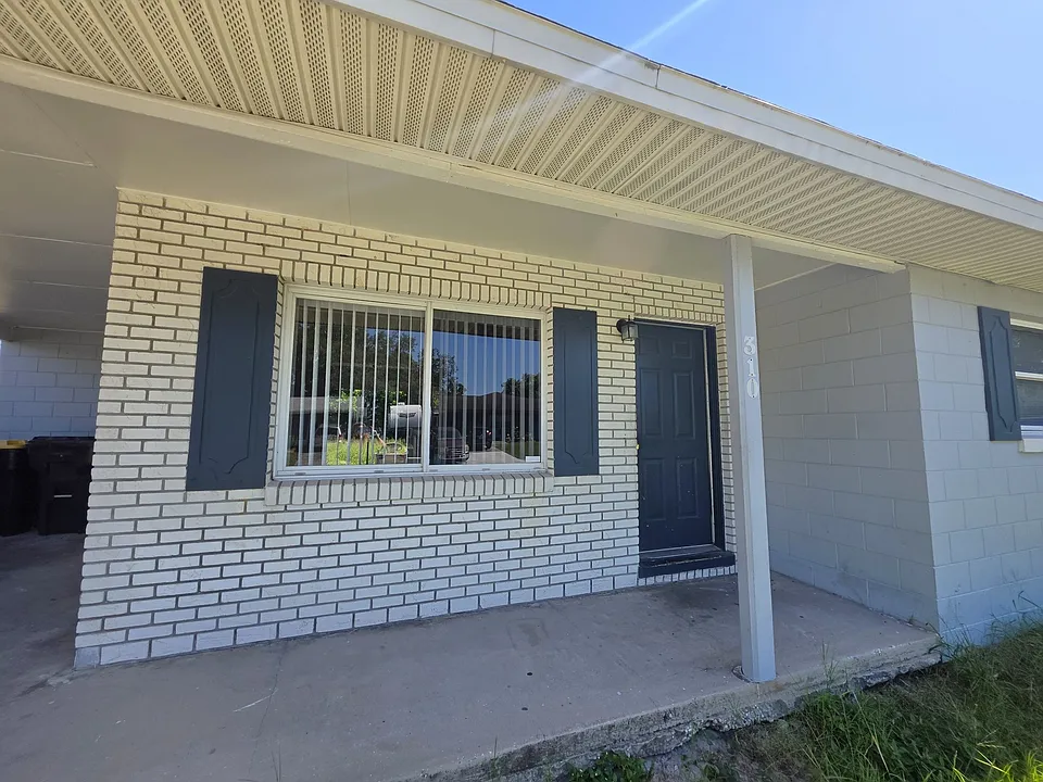 310 Vaniman Ave
