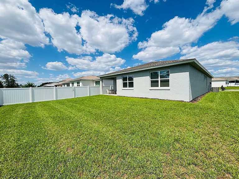 5830 SW 78th Avenue Rd — Photo 9