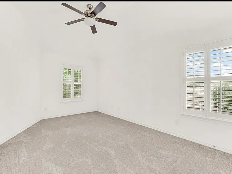 2810 Ashbury Dr #1 — Photo 31