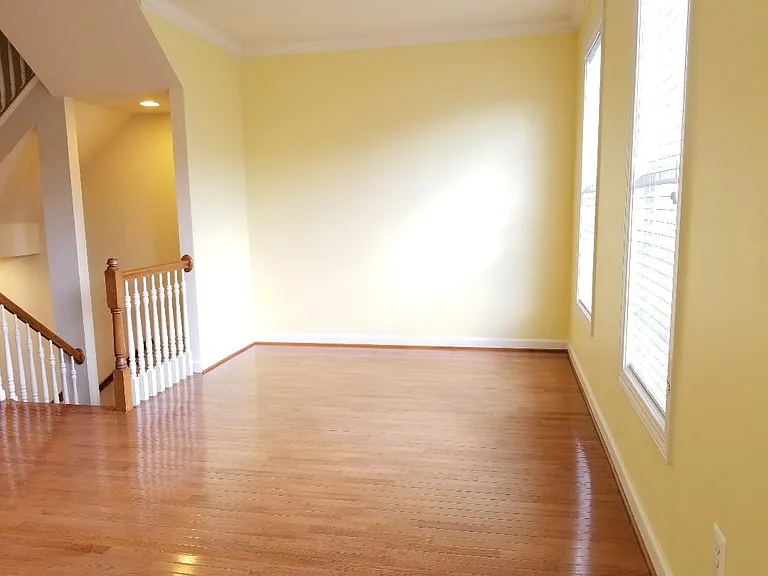 643 Pullman Pl — Photo 16