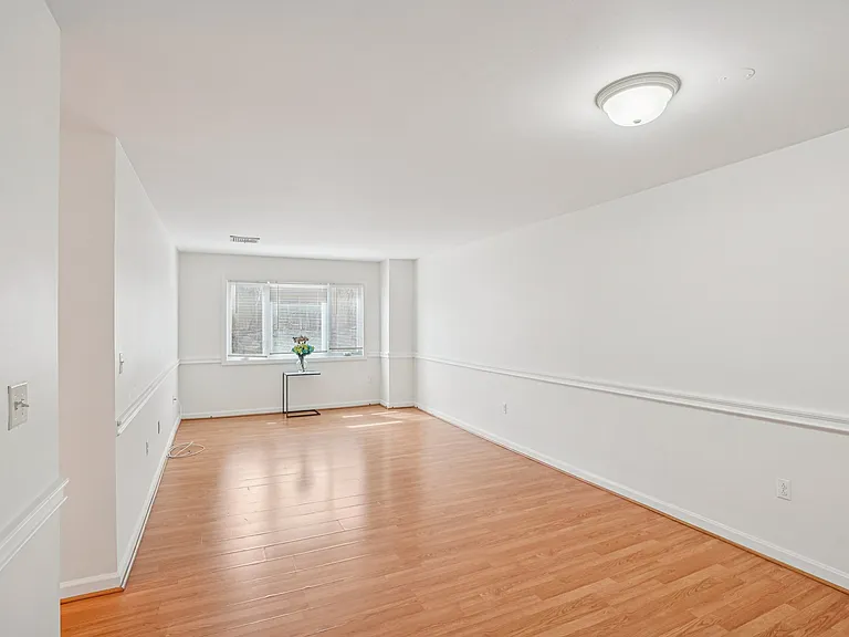 35 Desmoines Rd #209 — Photo 7
