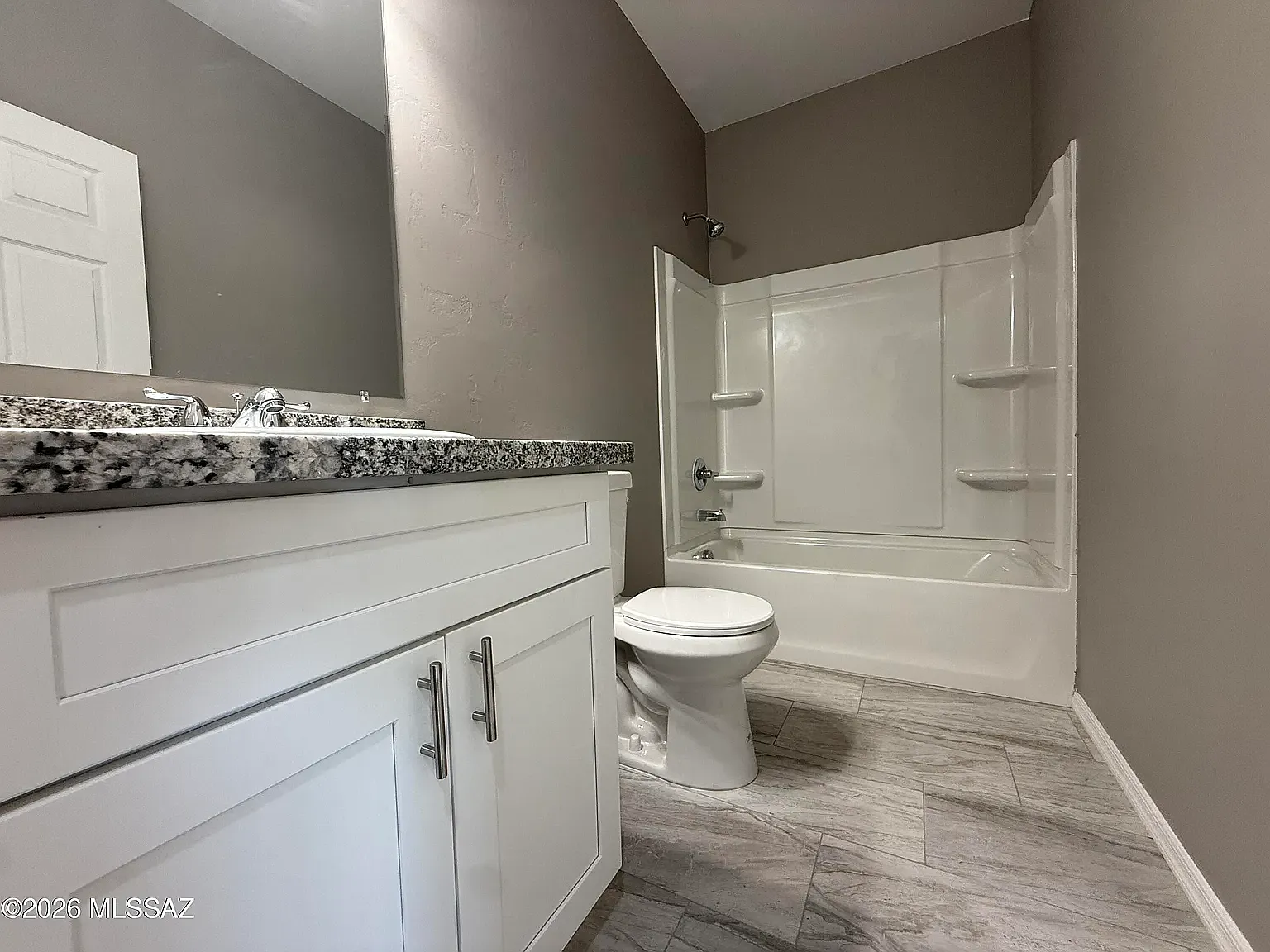 3 bed, 1395 sqft, $1,994 — Photo 3