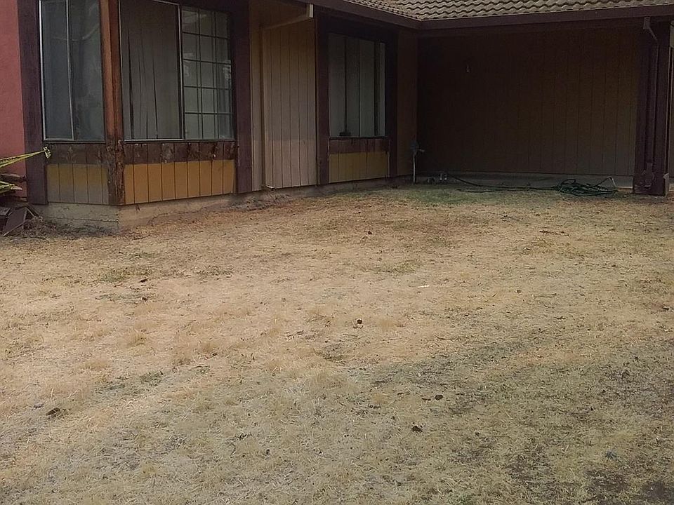 1st image of 2447 Arden Ln