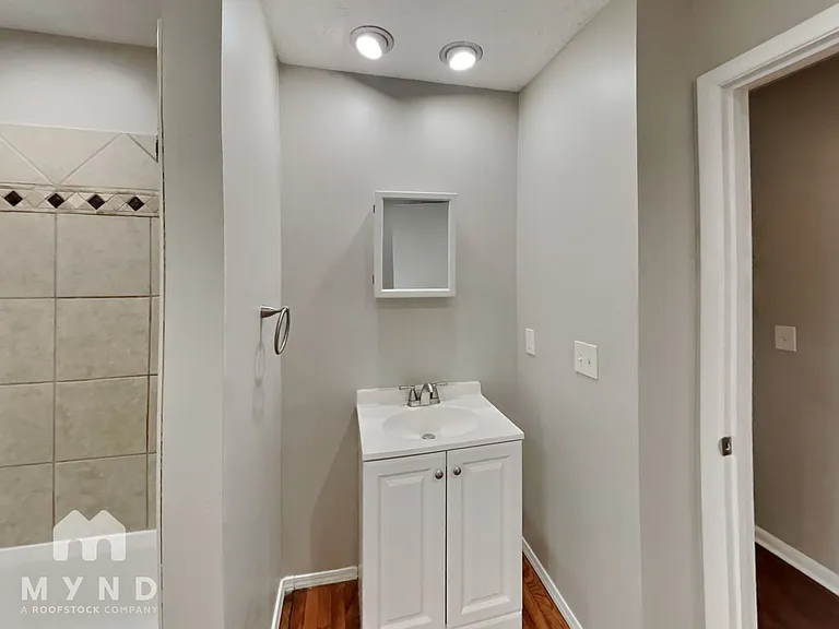 830 Upwoods Dr — Photo 12
