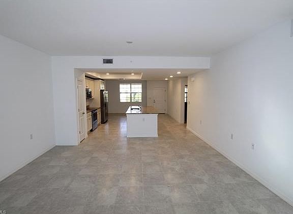5th image of 10791 Palazzo Way #8-304