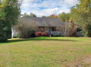 4 Buttercup Ln, West Boylston, MA 01583