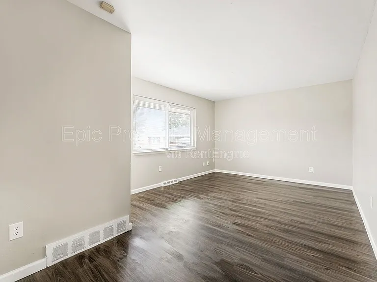 1016 Montie Rd — Photo 5