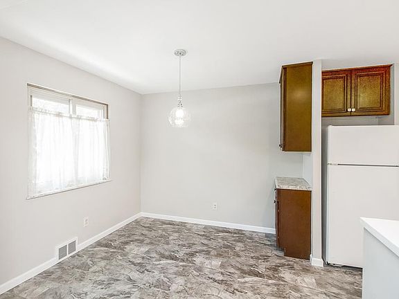 4th image of 4140 River Ln