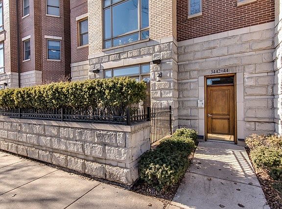 2nd image of 3442 N Ashland Ave APT 1S