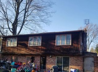 19 Wood St, Harveys Lake, PA 18618